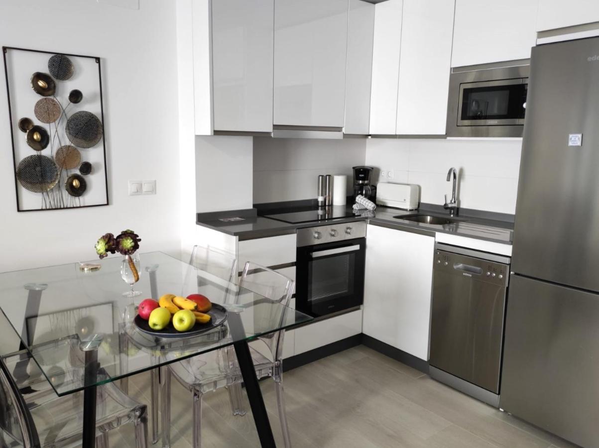 1 Bedroom Beachfront Apartment At Torecilla Beach Nerja Esterno foto