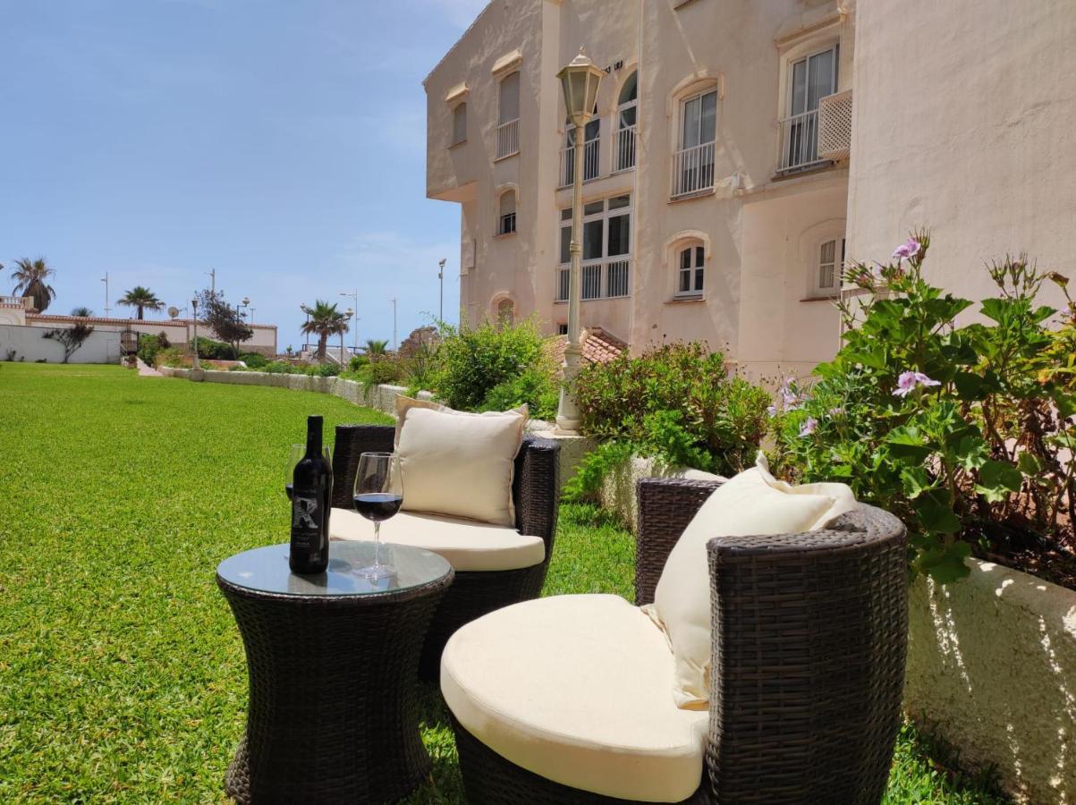 1 Bedroom Beachfront Apartment At Torecilla Beach Nerja Esterno foto