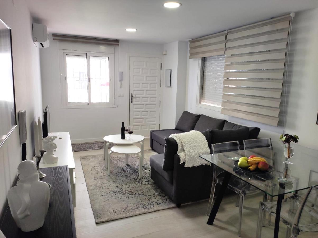 1 Bedroom Beachfront Apartment At Torecilla Beach Nerja Esterno foto