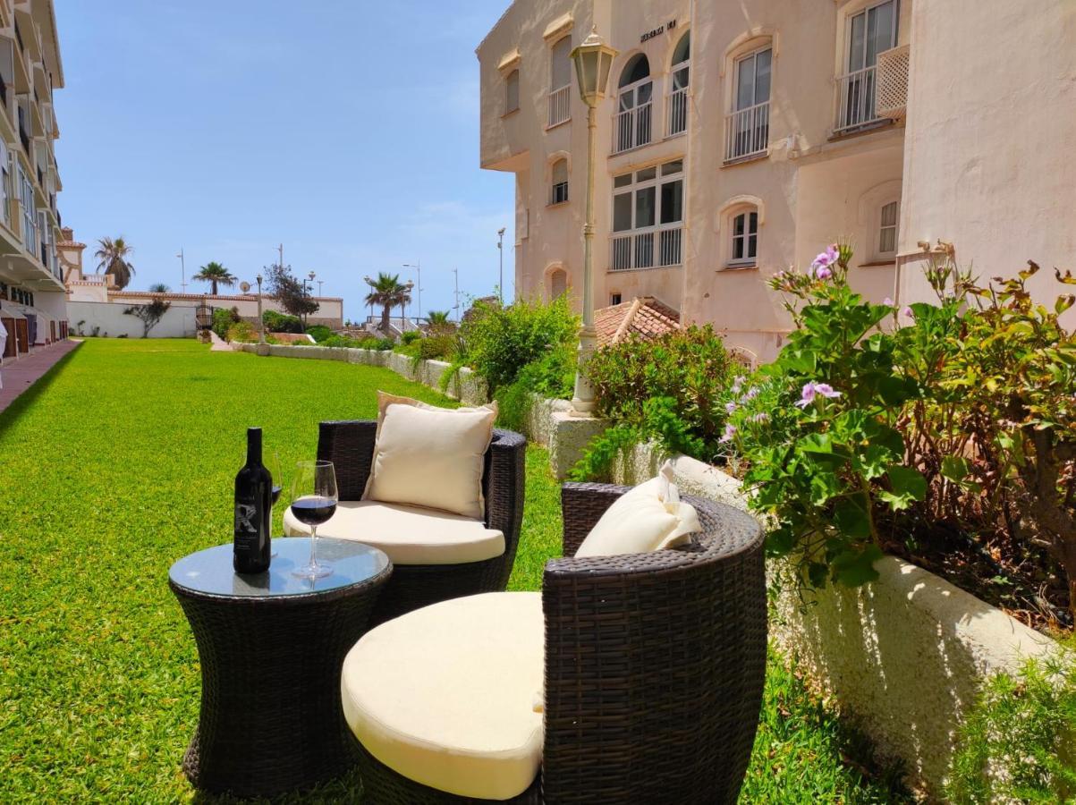 1 Bedroom Beachfront Apartment At Torecilla Beach Nerja Esterno foto